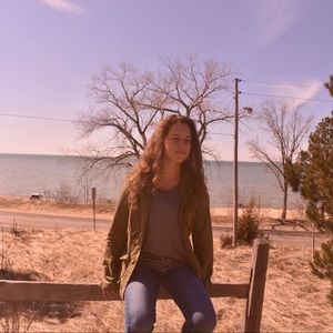 Meet your Posher, Avery